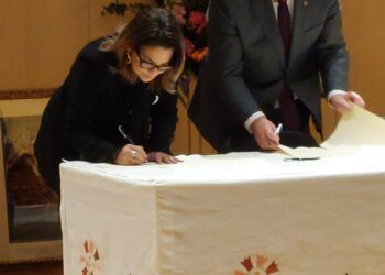 Prefeita Karla Pimentel assina acordo de cooperação internacional entre Conde e Castelo Branco, em Portugal