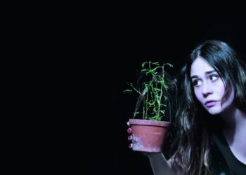 Alessandra Negrini apresenta monólogo “A Árvore” em João Pessoa