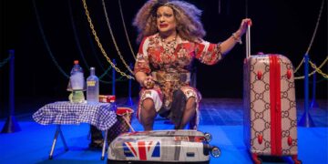 Suzy Brasil traz stand-up “Made in Brasil” a João Pessoa no dia 05 de abril