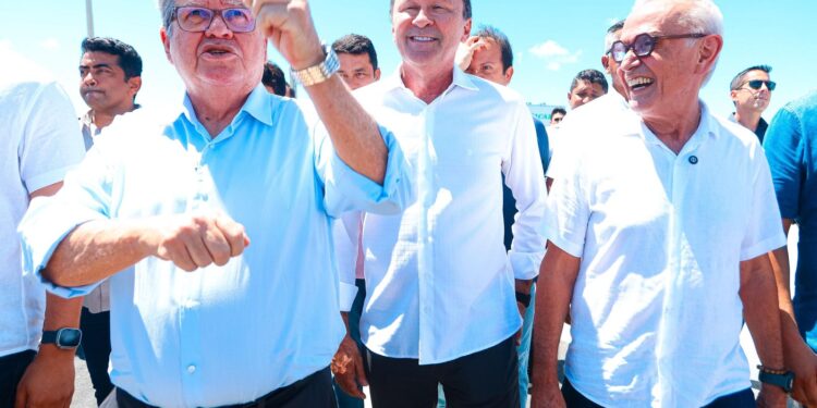 Cícero Lucena destaca parceria com o Governo do Estado na liberação de tráfego do Viaduto Luciano Agra