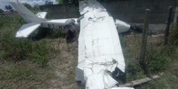 Tripulantes de avião que caiu no Distrito de São José da Mata estão no Hospital de Trauma de Campina Grande