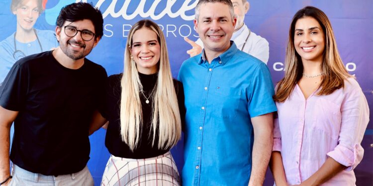 Prefeito André Coutinho participa de mutirão no bairro do Jacaré e reforça importância da Saúde em sua gestão