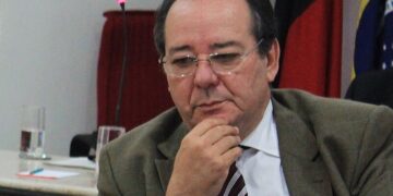 Após anúncio durante sessão, TCE-PB lamenta equívoco e desmente morte de Arthur Cunha Lima