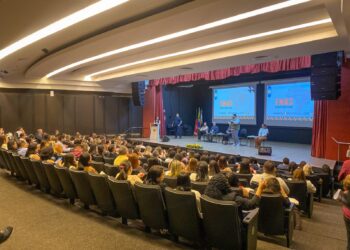 Conde participa do “FNAS pelo Brasil” e reforça compromisso com fortalecimento do SUAS