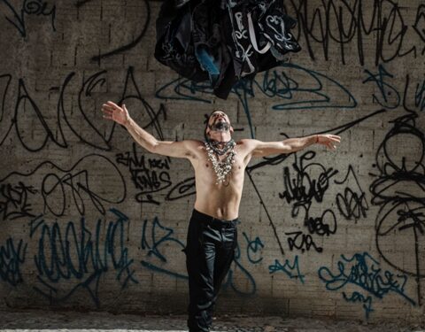 Almério apresenta o show “Nesse Exato Momento” no Projeto Seis e Meia, dia 7 de agosto, em João Pessoa