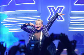 Xuxa anuncia turnê de despedida com estreia em outubro de 2025 e passagem por até 12 cidades