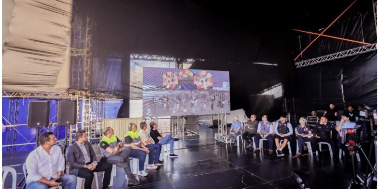 Prefeitura de João Pessoa apresenta plano de ação para show de Roberto Carlos