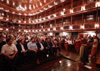 João Azevêdo entrega revitalização do Teatro Santa Roza e destaca importância da obra para o Centro Histórico de João Pessoa