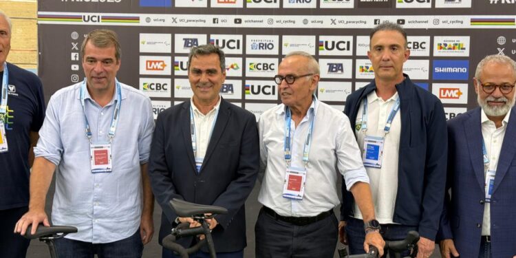 Cícero Lucena confirma instalação da primeira escola de paraciclismo do Brasil em João Pessoa