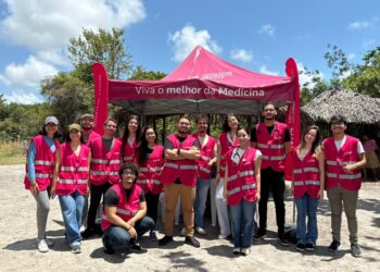 Afya Paraíba leva saúde e alegria para aldeia indígena em ação especial do Dia das Crianças
