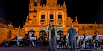 Público prestigia abertura da Festa Literária do Extremo Oriental, que segue até domingo (26)