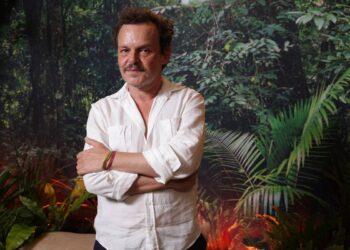 Mateus Nachtergaele é homenageado com a Medalha Augusto dos Anjos e participa da Festa Literária do Extremo Oriental