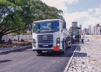 Cícero Lucena projeta entrega da primeira etapa do Parque da Cidade para março, com ligação para a BR-230, estacionamento e 500 árvores