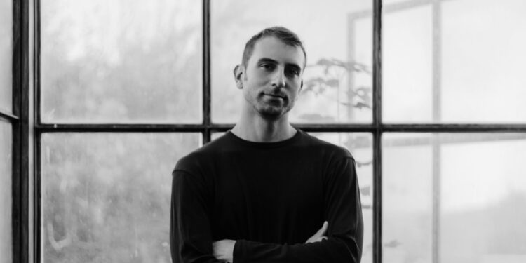 Andrea Vanzo apresenta a turnê Intimacy Vol. 2 no Tokio Marine Hall, em São Paulo