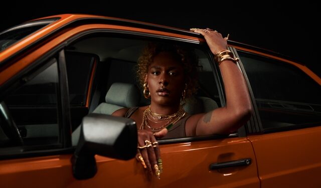 Liniker abre venda de ingressos para a turnê BYE BYE CAJU