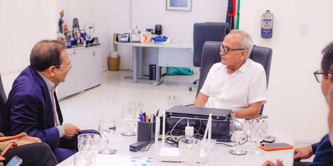 Cícero Lucena recebe novo presidente do BRB e anuncia ampliação de consignado aos servidores municipais
