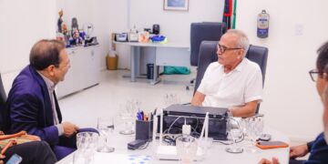 Cícero Lucena recebe novo presidente do BRB e anuncia ampliação de consignado aos servidores municipais