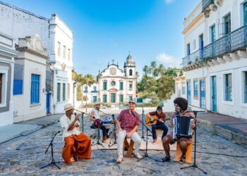 Últimos ingressos: vencedores do Grammy Latino e do Prêmio Multishow, João Gomes, Mestrinho e Jota Pê levam o projeto Dominguinho à Paraíba