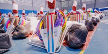 Cícero Lucena inicia distribuição dos kits esportivos para as unidades de ensino e reforça apoio a descoberta de talentos