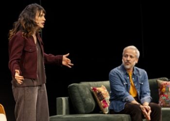 Espetáculo “JOB”, com Bianca Bin e Edson Fieschi, chega ao Intermares Hall