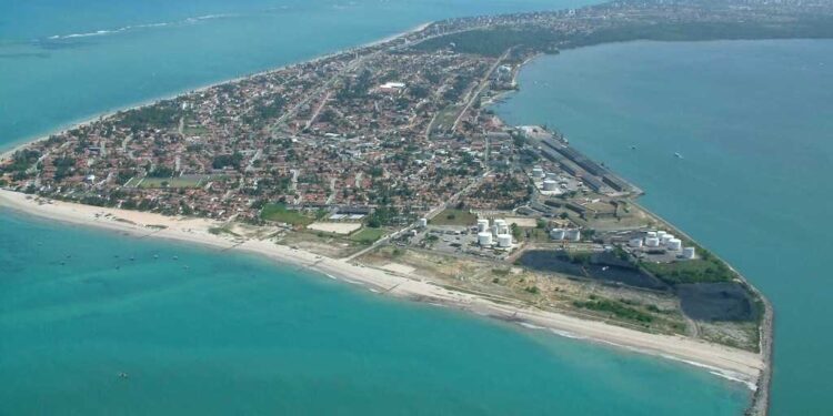 Operação da Polícia Federal afasta prefeito recém-eleito, em Cabedelo