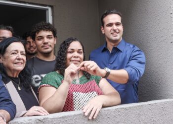 Governador Lucas Ribeiro entrega residencial com 192 moradias em João Pessoa e reforça compromisso com a habitação popular