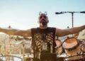 30e e John Dolmayan, baterista do System Of A Down, anunciam sessões de autógrafos no Brasil do quadrinho “ASCENCIA”