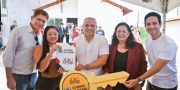 Prefeitura de Cabedelo e Governo da Paraíba entregam moradias populares no bairro Portal do Poço