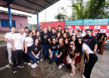 Leo Bezerra anuncia reforma da Escola Municipal Presidente João Pessoa durante aula inaugural do Procon Vai às Aulas 2026