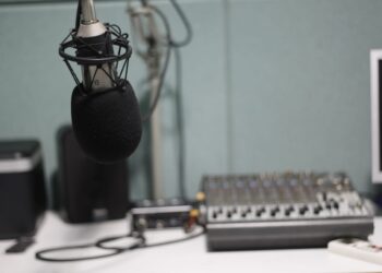 Pesquisa aponta que rádio está mais presente e mantém a força da credibilidade