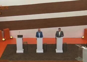 Lucas Ribeiro (PP) falta a debate da TV Master e é criticado por adversários