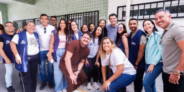 Leo Bezerra entrega nova USF e projeta fim das áreas descobertas na Atenção Básica de João Pessoa