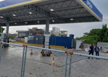 Bandidos explodem posto de combustíveis e trocam tiros com a PM em JP