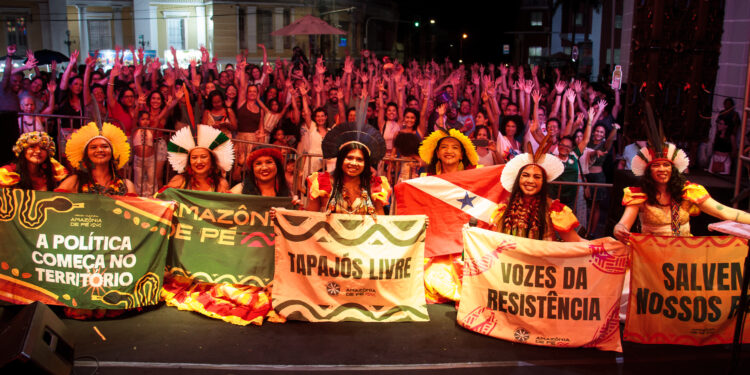 Festival Alumiô reúne milhares de pessoas e transforma Centro Histórico de João Pessoa em palco de cultura