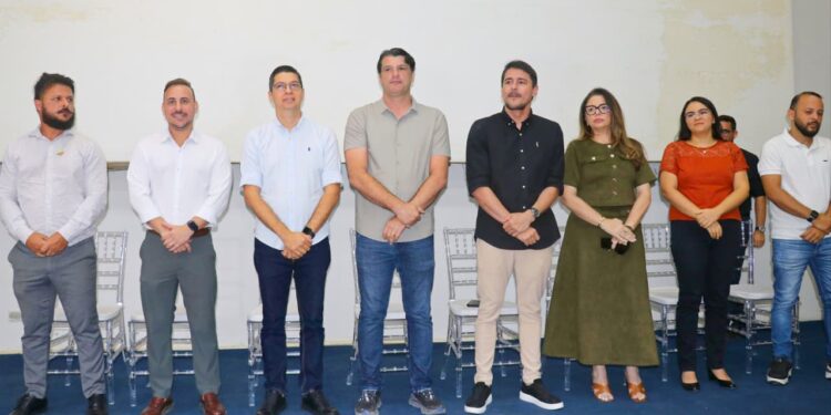 Leo Bezerra convoca 69 novos Agentes Comunitários e de Combate a Endemias aprovados no último concurso da Saúde