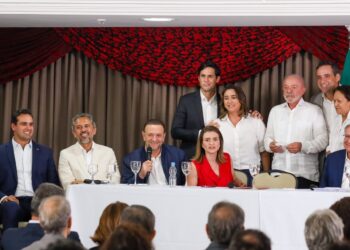 Lucas participa de reunião com Lula para fortalecer mobilização pela reeleição do presidente no 2º turno